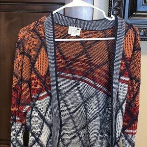 Multi color pattern sweater